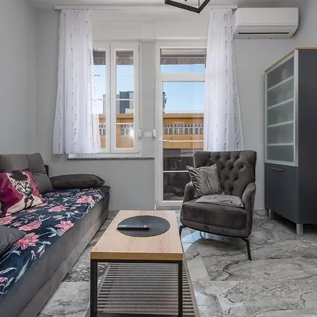 Apartman Iris *